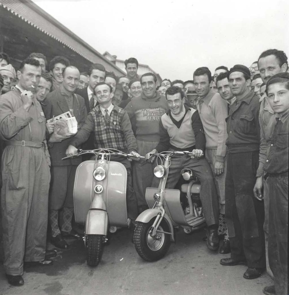 1950 Cycling champions Robet and Robic at Innocenti's factory