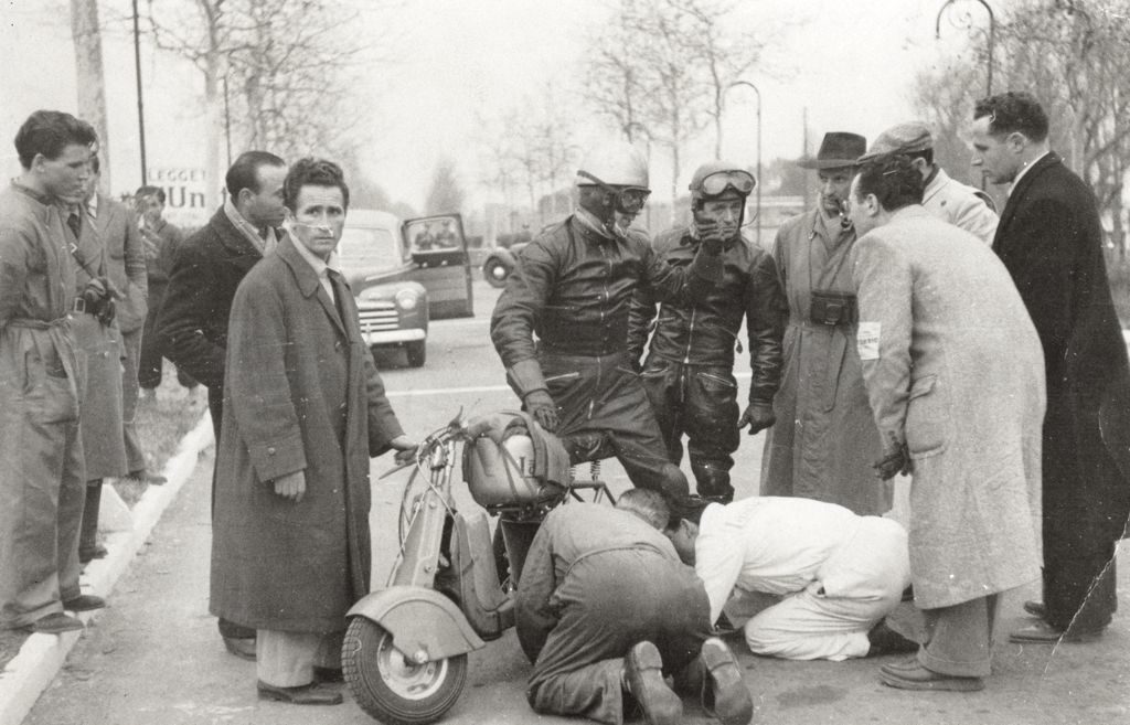 1951 Romolo Ferri sets a world speed record with the Lambretta 125CC class