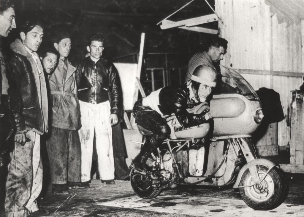 1951 Romolo Ferri sets a world speed record with the Lambretta 125CC class