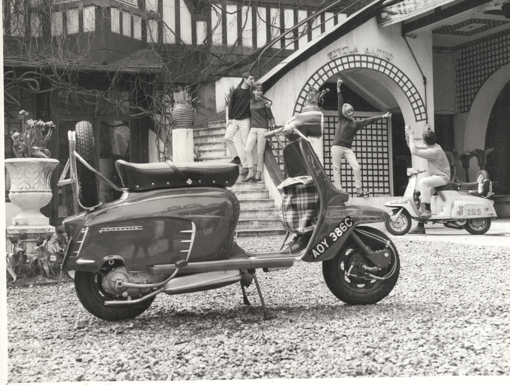 1966 Lambretta scooter on patio with Lambretta in de background